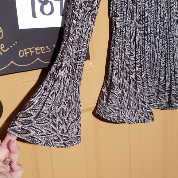 🐣Multi Color Shirt - Picture 3 of 5